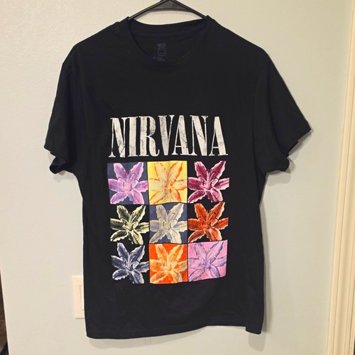 Nirvana flower graphic black - nirvana,